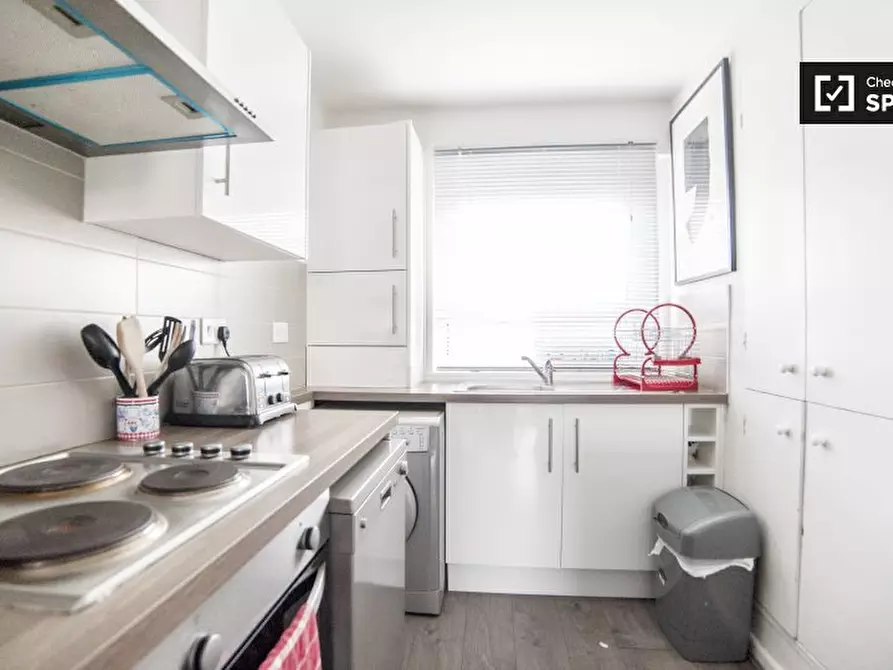 Immagine 11 di Camera condivisa in affitto  in Poplar a Poplar