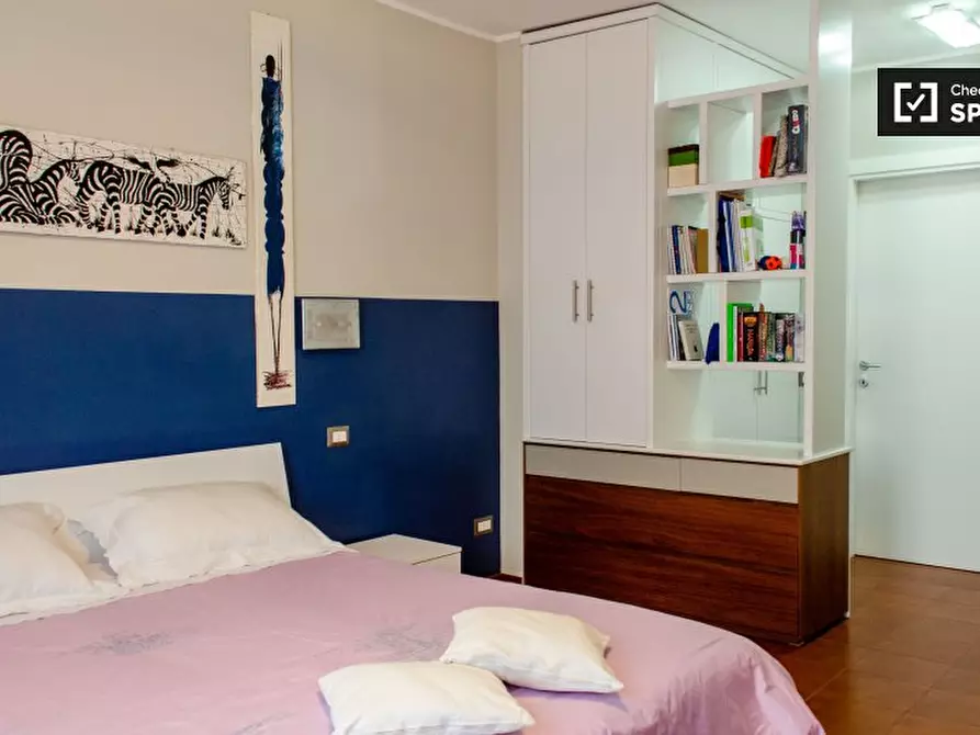 Immagine 4 di Camera condivisa in affitto  in Via Benedetto Croce, 00142 Roma RM, Italy a Roma