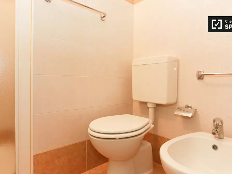 Immagine 5 di Camera condivisa in affitto  in Via Umberto Fogagnolo a Sesto San Giovanni