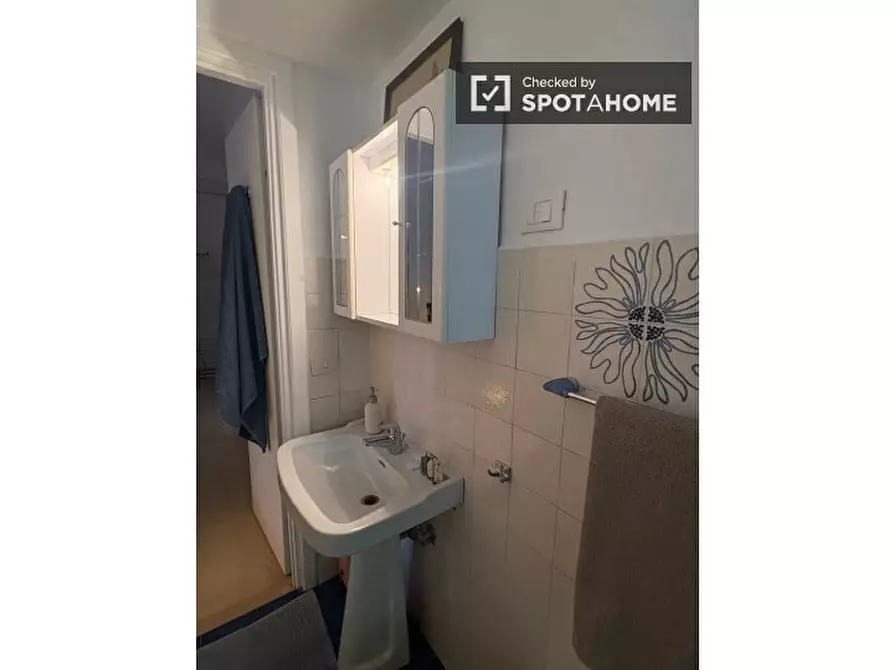 Immagine 14 di Appartamento in affitto  in Via Luigi Lilio a Roma