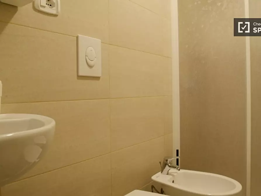 Immagine 4 di Camera condivisa in affitto  in Via Pietro Marocco a Milano