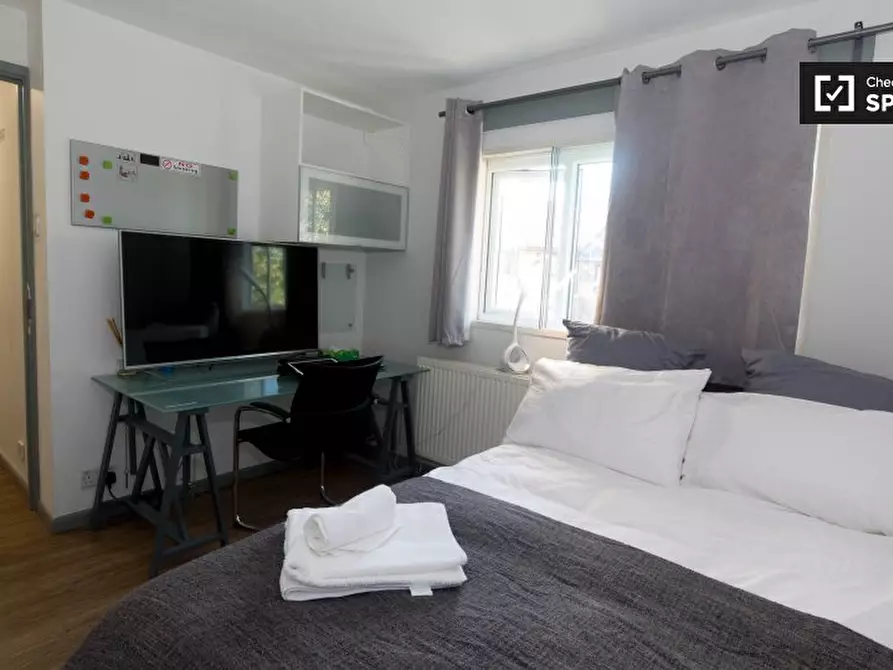 Immagine 2 di Camera condivisa in affitto  in Joshua Street, London E14 0RD a Poplar