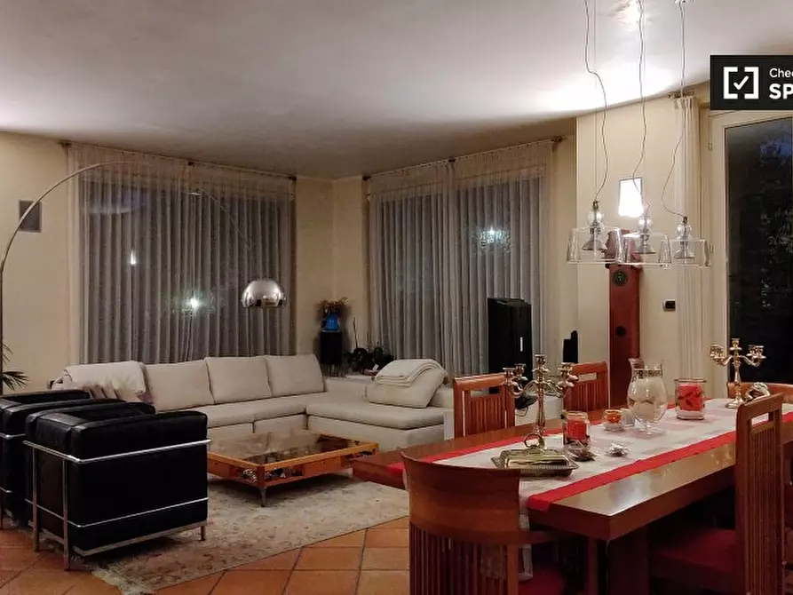 Immagine 9 di Camera condivisa in affitto  in Via Cristoforo Colombo a Carate Brianza