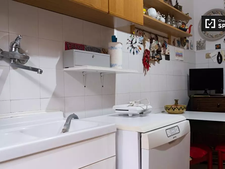 Immagine 11 di Camera condivisa in affitto  in Via Enrico Mizzi a Roma