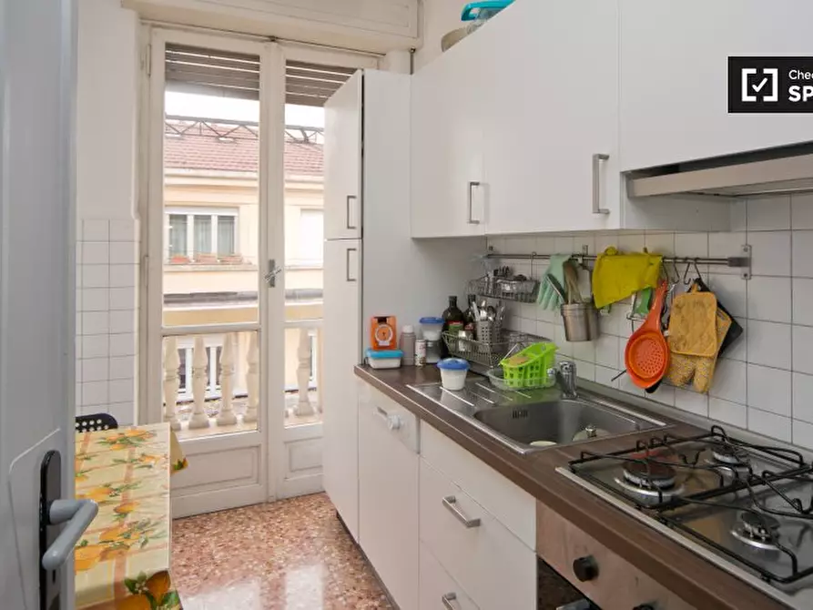 Immagine 8 di Camera condivisa in affitto  in Corso S. Maurizio a Torino