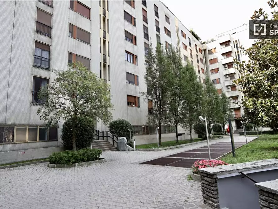Immagine 18 di Ufficio in affitto  in Via Val di Sole a Milano