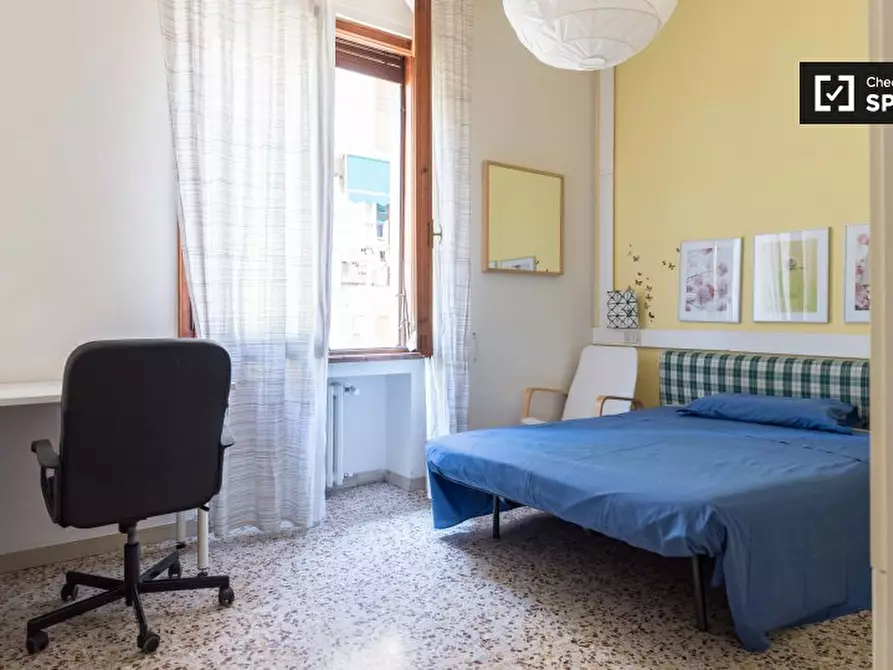 Immagine 2 di Camera condivisa in affitto  in Via Renato Fucini, 50135 Firenze FI, Italy a Firenze