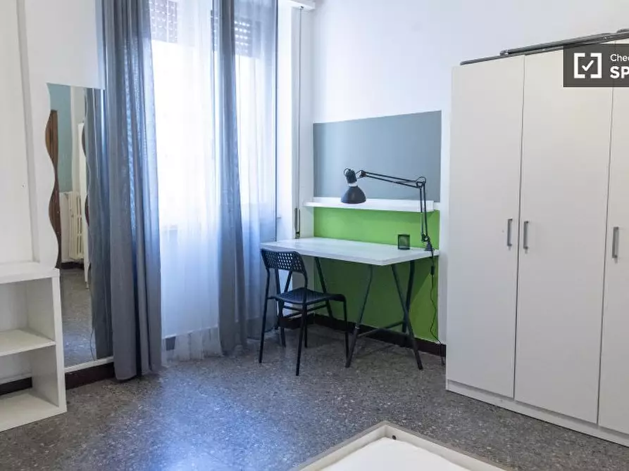 Immagine 5 di Camera condivisa in affitto  in Via Tripolitania a Roma