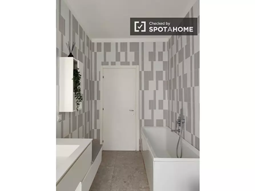 Immagine 16 di Appartamento in affitto  in Via Emilio Morosini a Milano