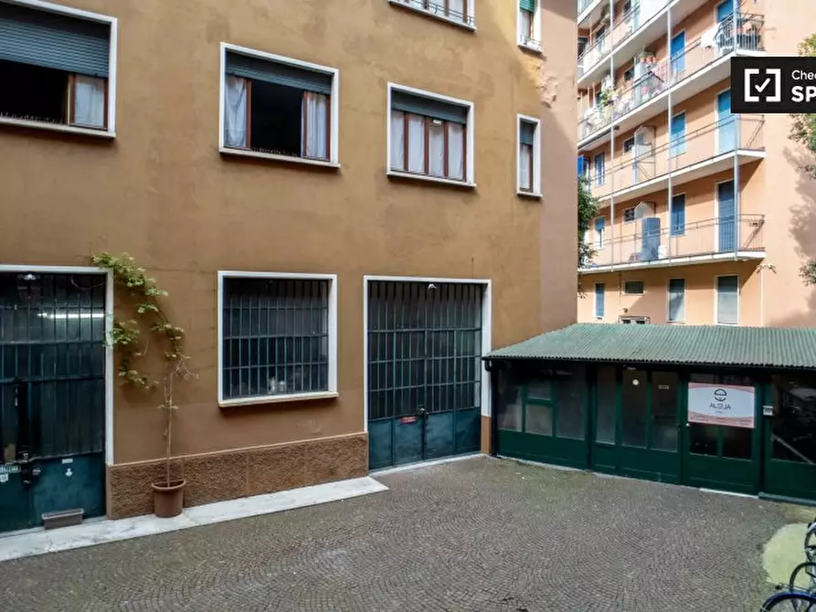 Immagine 6 di Camera condivisa in affitto  in Via Siusi a Milano
