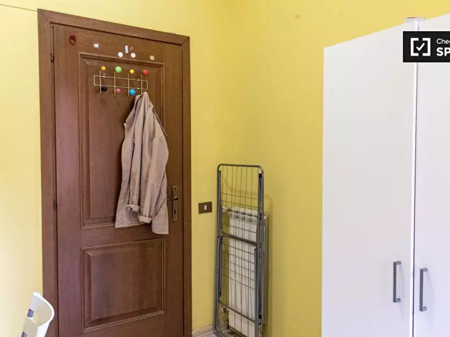 Immagine 4 di Camera condivisa in affitto  in Via Giulio Aristide Sartorio, 00147 Roma RM, Italy a Roma
