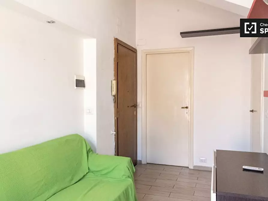 Immagine 17 di Appartamento in affitto  in Via Novacella a Roma