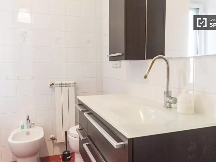 Immagine 14 di Camera condivisa in affitto  in Via Francesco Pallavicini a Roma