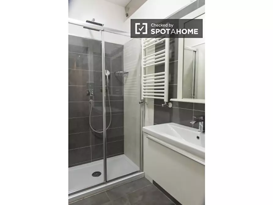 Immagine 7 di Appartamento in affitto  in Via del Pianeta Venere a Roma