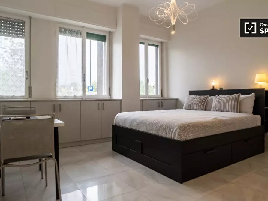 Immagine 2 di Ufficio in affitto  in Via Rogoredo, 20138 Milano MI, Italy a Milano