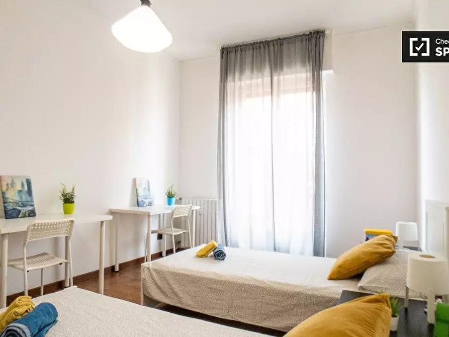 Immagine 2 di Camera condivisa in affitto  in Via Privata Ebro a Milano