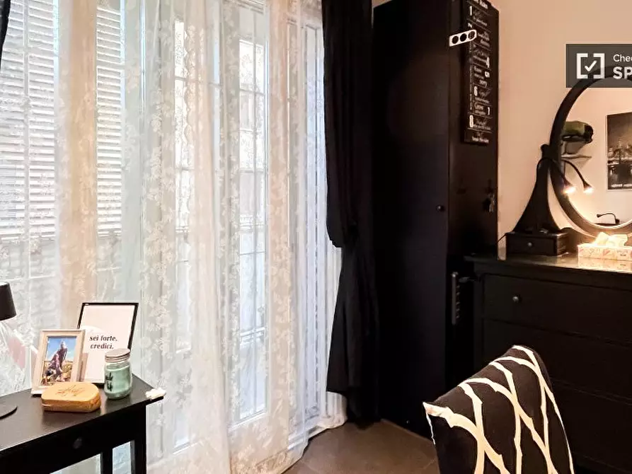 Immagine 3 di Camera condivisa in affitto  in Via IV Novembre a Corsico