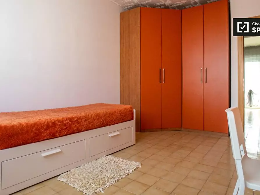 Immagine 3 di Camera condivisa in affitto  in Via Sella Nuova a Milano