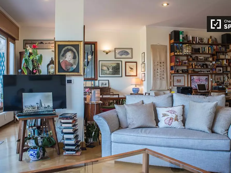 Immagine 12 di Camera condivisa in affitto  in Via S. Lucio, 00165 Roma RM, Italy a Roma