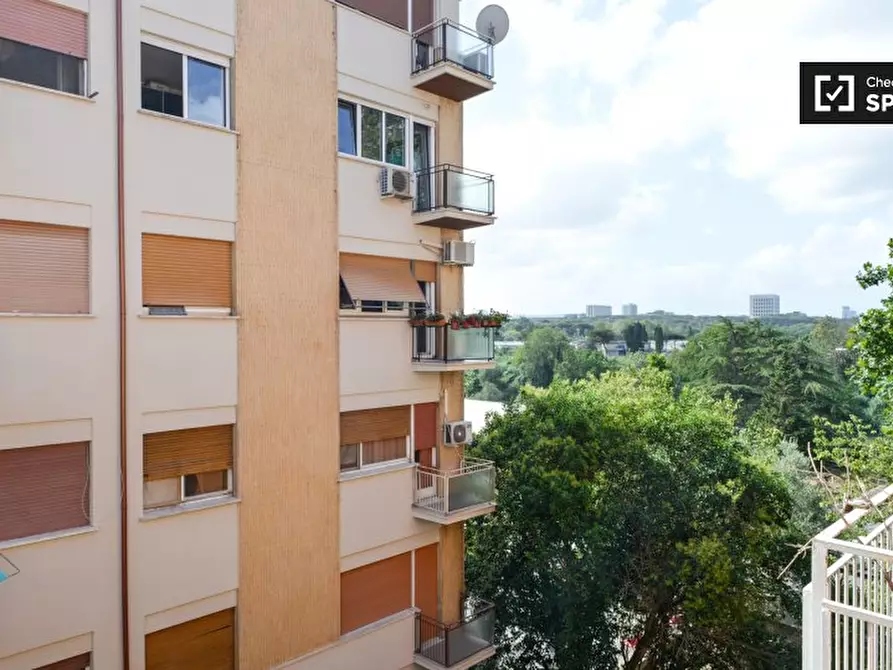 Immagine 4 di Camera condivisa in affitto  in Lungotevere Dante, 00146 Roma RM, Italy a Roma