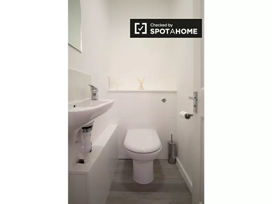 Immagine 15 di Camera condivisa in affitto  in Spey Street a Poplar