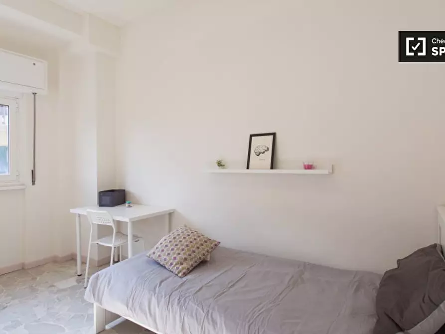 Immagine 4 di Camera condivisa in affitto  in Via Privata Ebro a Milano