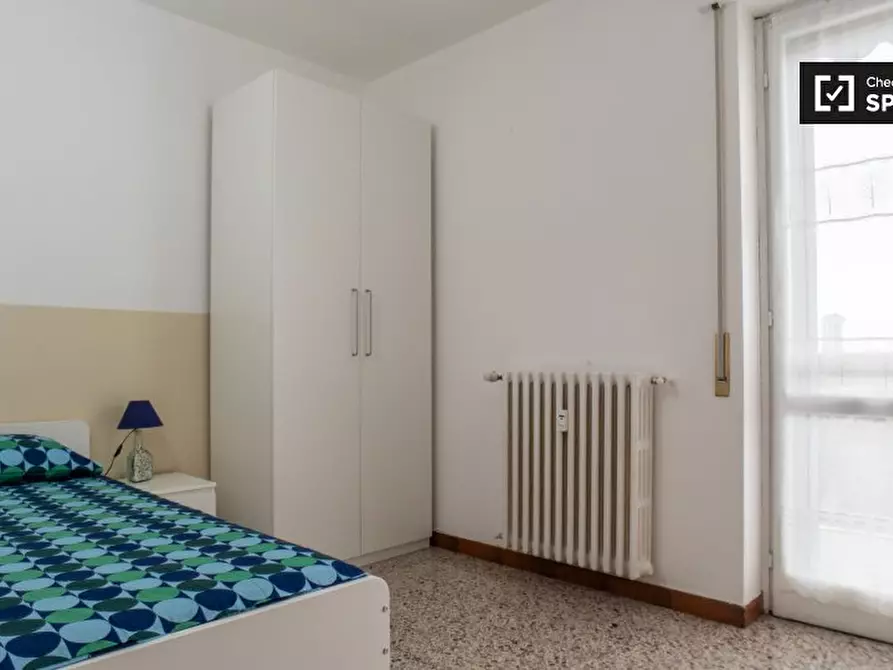 Immagine 4 di Camera condivisa in affitto  in Via Lucca, 20152 Milano MI, Italy a Milano