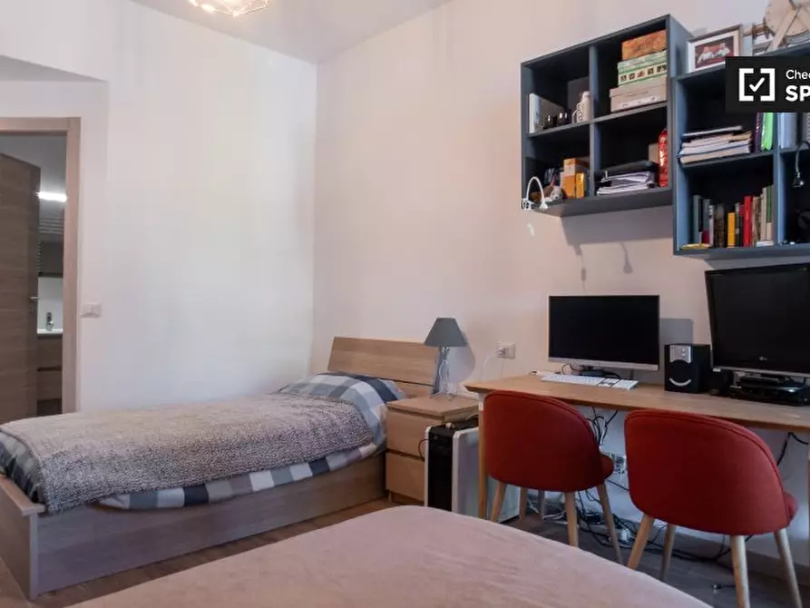 Immagine 3 di Camera condivisa in affitto  in Via Risorgimento, 11, 20093 Cologno Monzese MI, Italy a Cologno Monzese