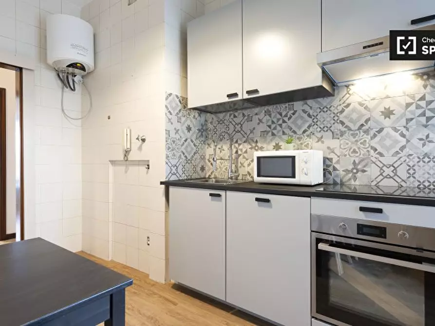 Immagine 6 di Camera condivisa in affitto  in Viale Beatrice d'Este a Milano