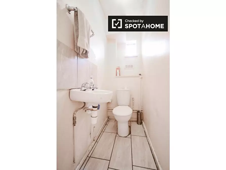Immagine 16 di Camera condivisa in affitto  in Hungerford Rd a Islington