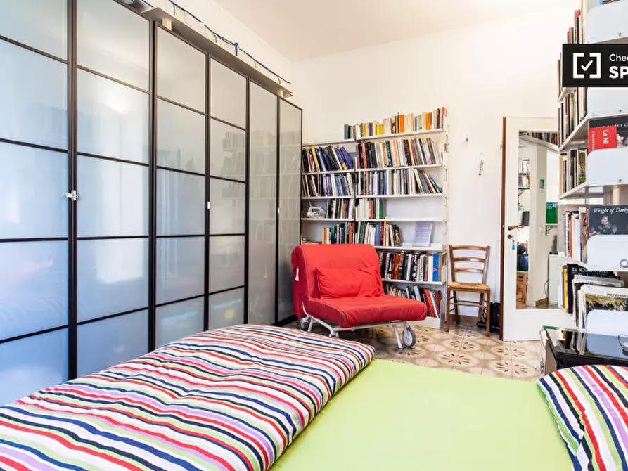 Immagine 3 di Camera condivisa in affitto  in Via Ettore Rolli a Roma