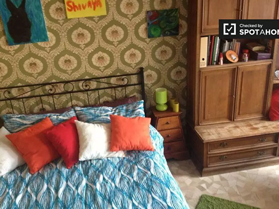 Immagine 18 di Camera condivisa in affitto  in Piazza San Giovanni Bosco a Roma