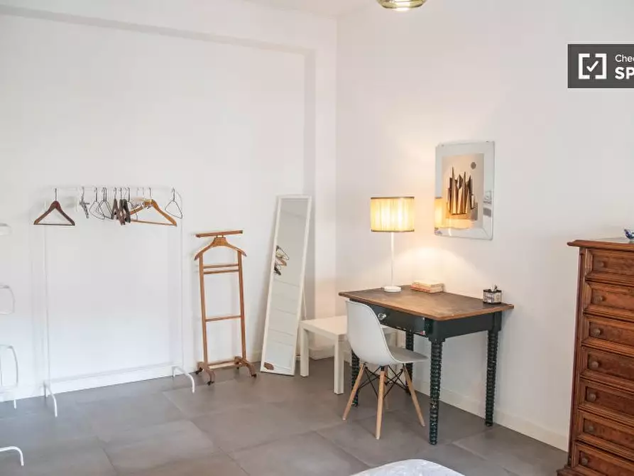 Immagine 5 di Appartamento in affitto  in Vle Tirreno a Roma