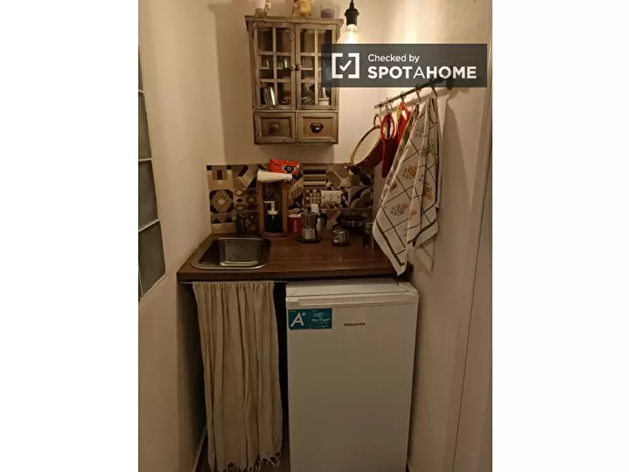 Immagine 4 di Ufficio in affitto  in Vico Storto Purgatorio Ad Arco a Napoli