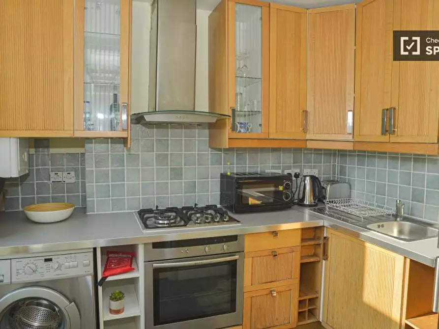 Immagine 17 di Appartamento in affitto  in C St Julian's Rd a Camden Town