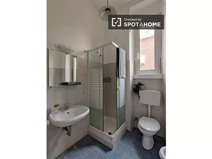 Immagine 12 di Appartamento in affitto  in Viale Faenza a Milano