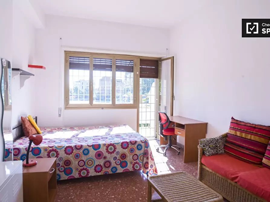 Immagine 4 di Camera condivisa in affitto  in Via Tomaso Monicelli a Roma