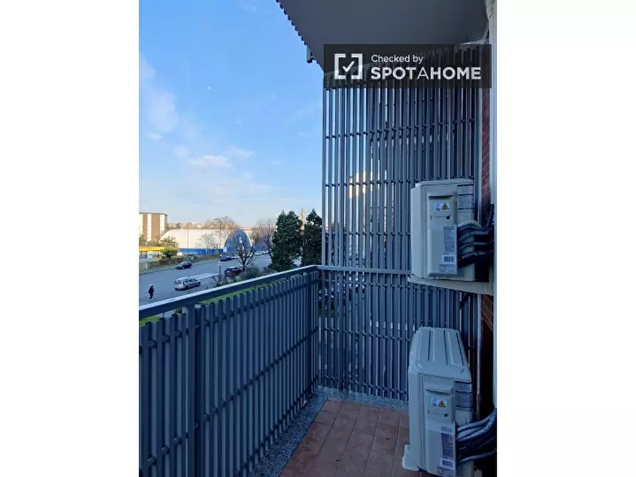 Immagine 11 di Camera condivisa in affitto  in Via Enrico de Nicola a Milano