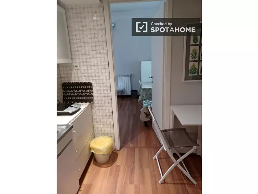 Immagine 8 di Camera condivisa in affitto  in Largo Francesco Anzani a Roma