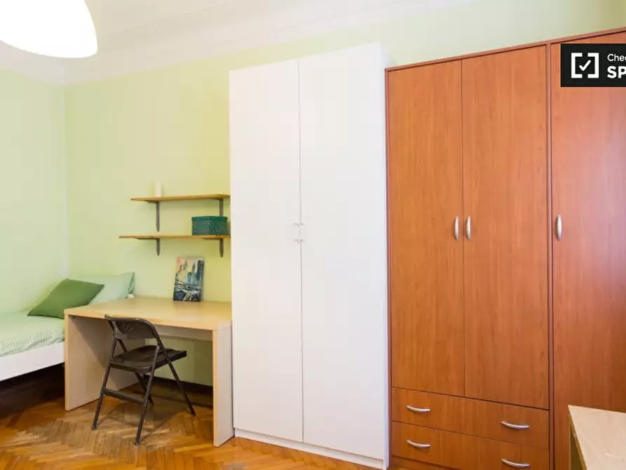 Immagine 4 di Camera condivisa in affitto  in Piazzale Susa a Milano