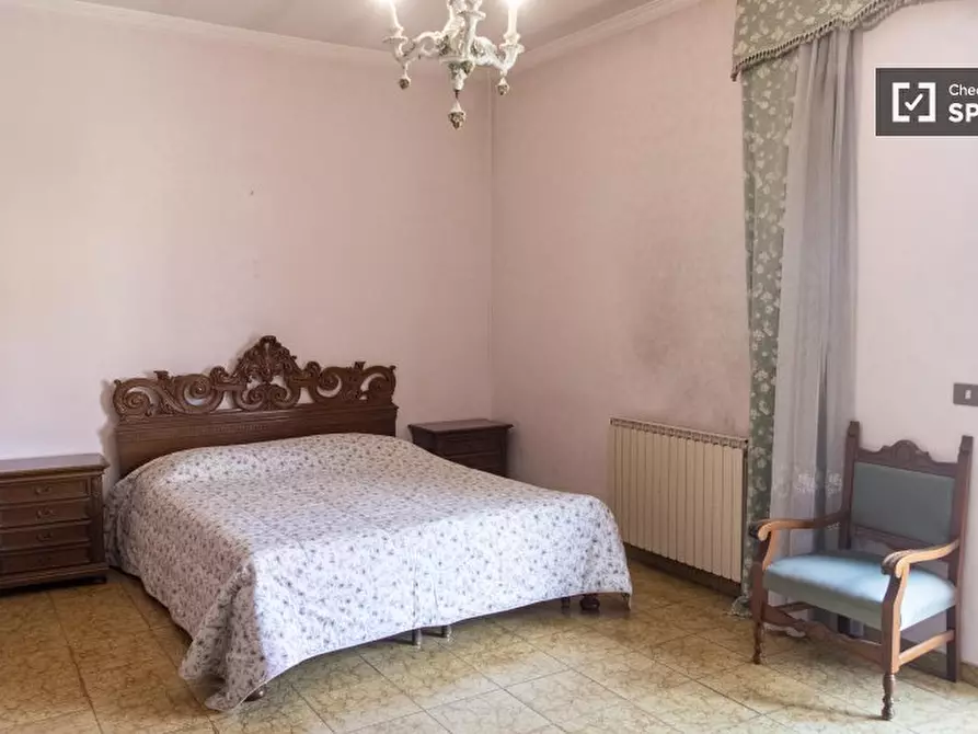 Immagine 4 di Camera condivisa in affitto  in Vicolo delle Lucarie a Roma