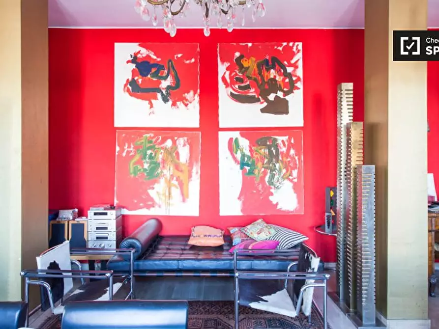 Immagine 2 di Camera condivisa in affitto  in Via Monte Suello, 20133 Milano MI, Italy a Milano