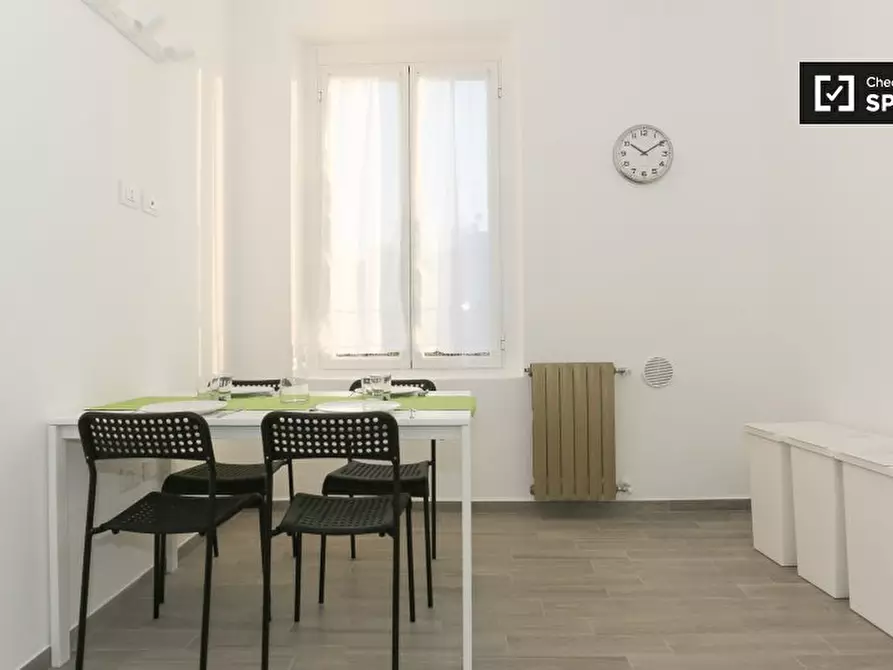 Immagine 10 di Camera condivisa in affitto  in Piazza Firenze a Milano