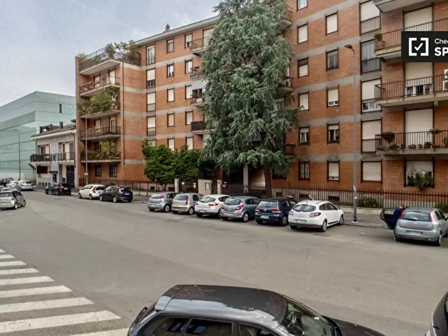 Immagine 5 di Camera condivisa in affitto  in Via Siusi a Milano