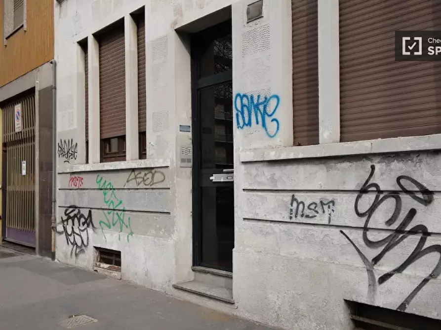 Immagine 17 di Camera condivisa in affitto  in Piazza Gobetti a Milano