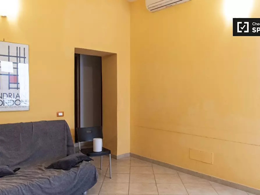 Immagine 19 di Camera condivisa in affitto  in Via Palestro a Roma