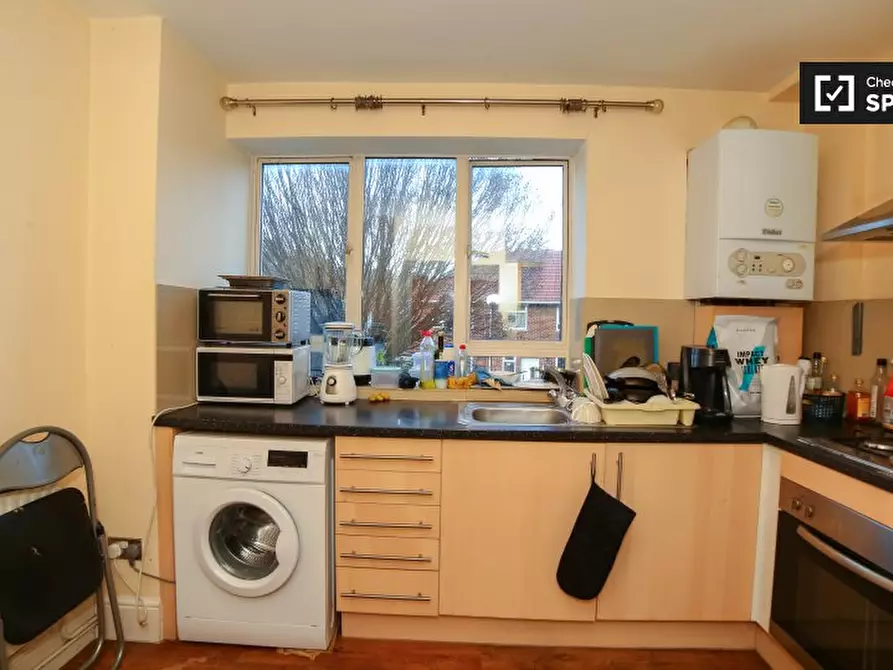 Immagine 5 di Camera condivisa in affitto  in Martindale Ave a East Ham