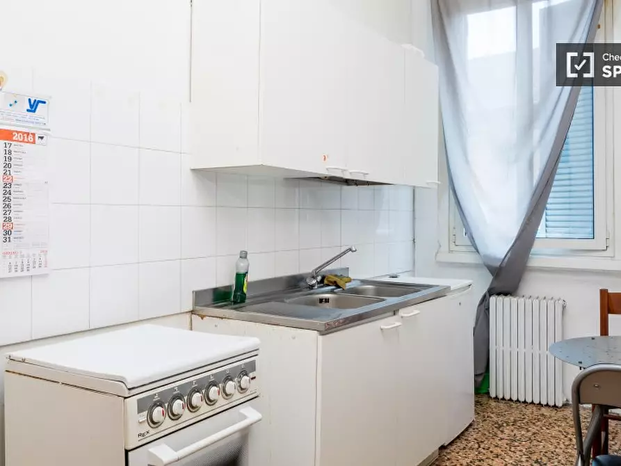 Immagine 10 di Camera condivisa in affitto  in Via Arquà a Milano