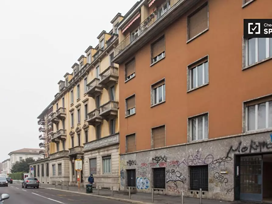 Immagine 19 di Camera condivisa in affitto  in Via Giovanni Segantini a Milano