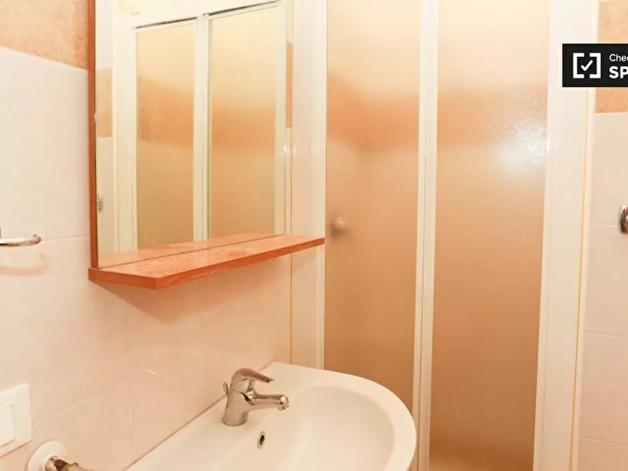 Immagine 7 di Camera condivisa in affitto  in Via Umberto Fogagnolo a Sesto San Giovanni